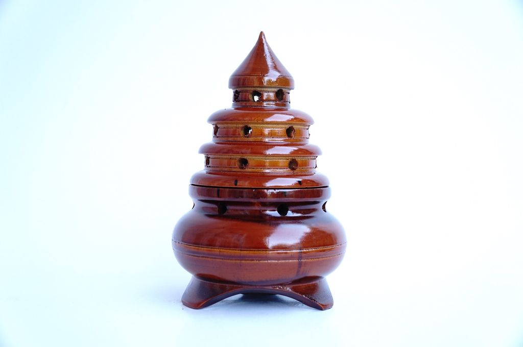 Lư xông trầm hương Tháp Phật lò xông dụng cụ xông đốt trầm GỖ - Nâu & Đen