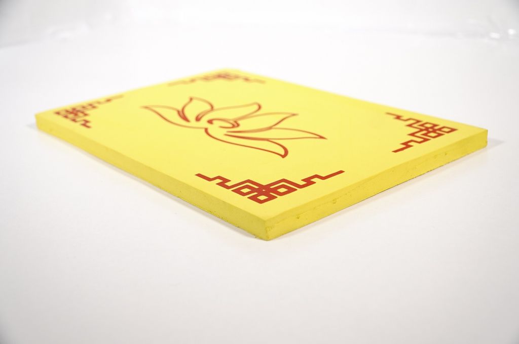 Tấm gối quỳ lễ Phật mút xốp vàng in hoa sen nhẹ nhàng êm ái - 31x21x1cm