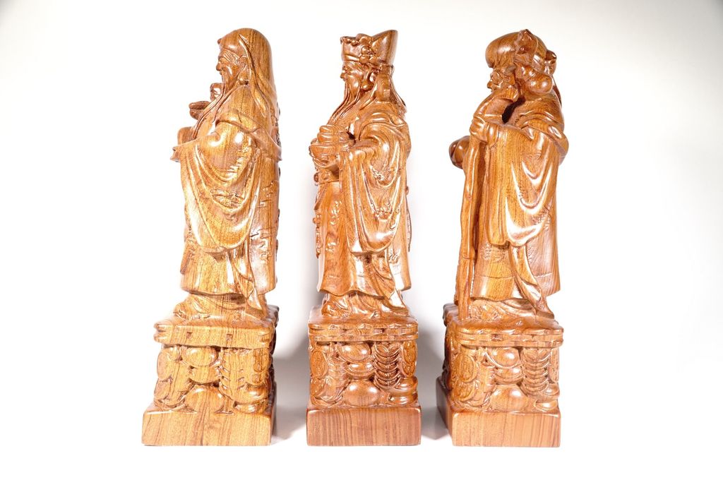 Bộ 3 tượng Phúc Lộc Thọ gỗ hương đứng trên khối tiền nguyên khối điêu khắc chạm cực đẹp - Cao 30cm