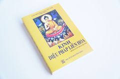 Sách Phật Giáo - Kinh Diệu Pháp Liên Hoa bìa giấy vàng - Thích Trí Tịnh - Chữ to rõ 600 trang