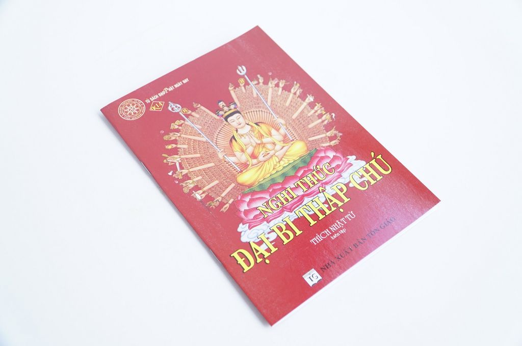 Kinh Phật - Nghi Thức Đại Bi Thập Chú bìa giấy đỏ - Thích Nhật Từ - Chữ to rõ 28 trang