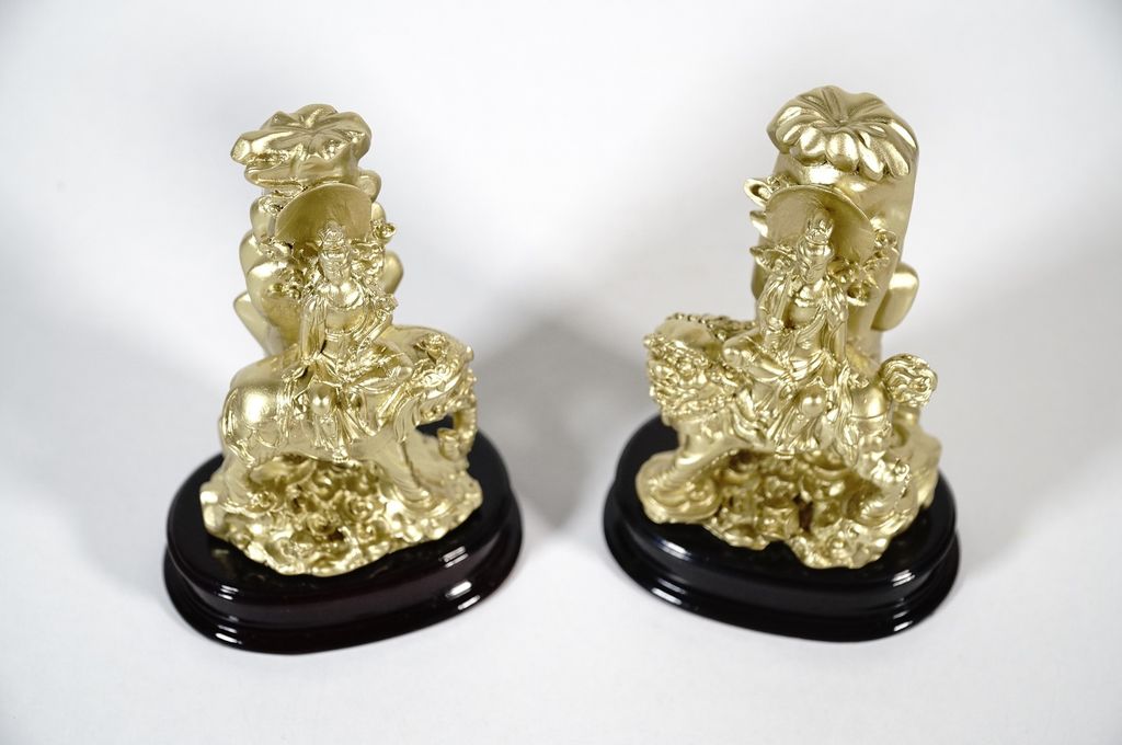 Bộ 2 tượng Phật Văn Thù cưỡi hổ và Phổ Hiền cưỡi voi mạ đồng - Cao 10cm