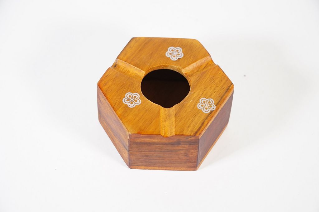 Gạt tàn thuốc gỗ hương lục giác vẽ bông thẩm mỹ đẹp cao cấp - Cao 5cm Rộng 10cm
