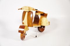 Quà tặng lưu niệm Xe gỗ mô hình xe Vespa cổ cao cấp - Dài 26cm Cao 16cm