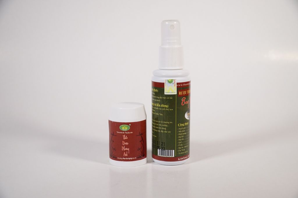 Thảo mộc xoa bóp Ông Nghiệp xoa đâu bóp đó hết nhức mõi tay chân - Chai 100ml