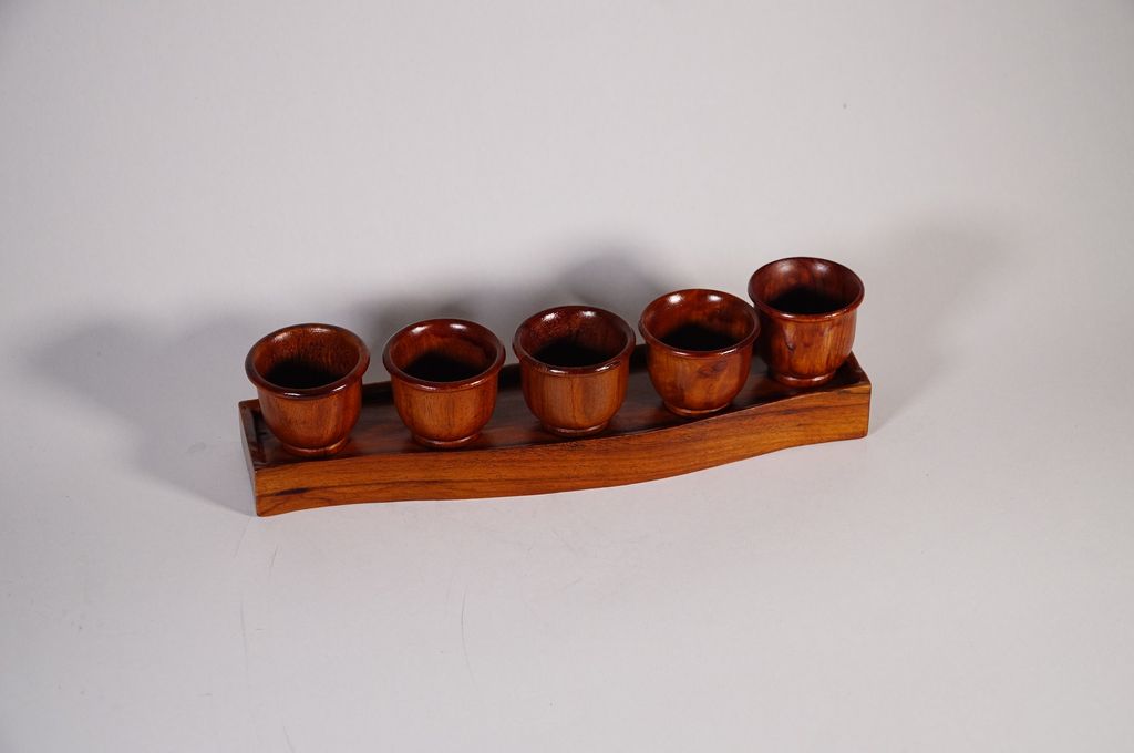 Bộ án 5 ly nước đặt bàn thờ cúng cao cấp, án 5 chung nước thờ gỗ hương cao cấp - Dài 22cm