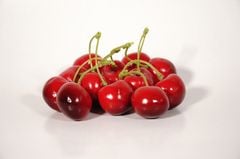 Chùm Cherry giả trang trí, trái cây giả chùm Cherry - Hoa quả giả cao cấp