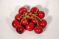 Trái cây giả, hoa quả giả trang trí, chùm cherry dùng trang trí decor chụp hình tuyệt đẹp - Loại xịn