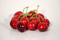 Chùm Cherry giả trang trí, trái cây giả chùm Cherry - Hoa quả giả cao cấp
