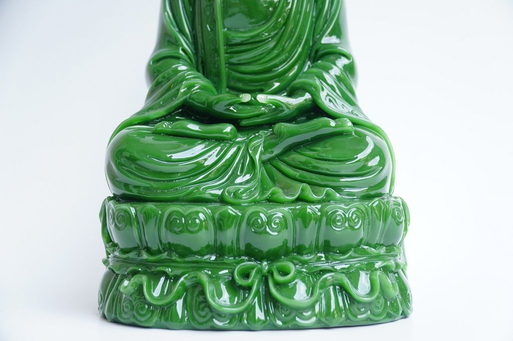 Tượng Phật A Di Đà ngồi ngọc lục bảo đúc nguyên khối - Cao 30cm