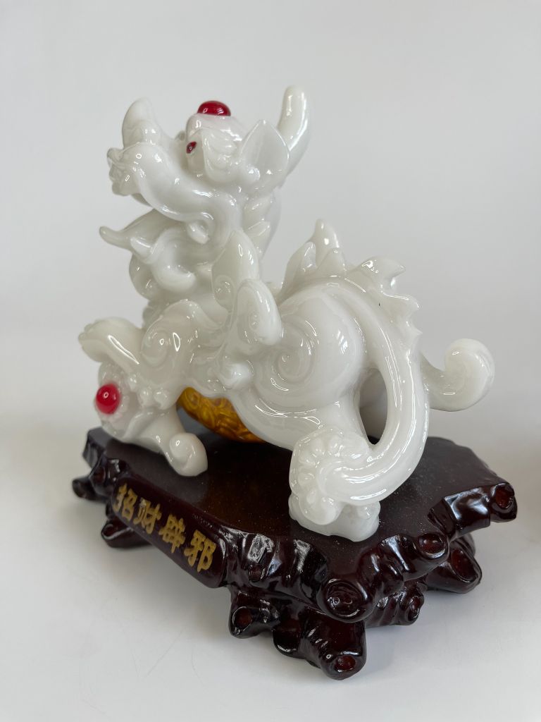 Cặp tượng tỳ hưu phong thủy Trắng bụng trứng vàng tài lộc - Cao 17cm có hướng dẫn khai quang