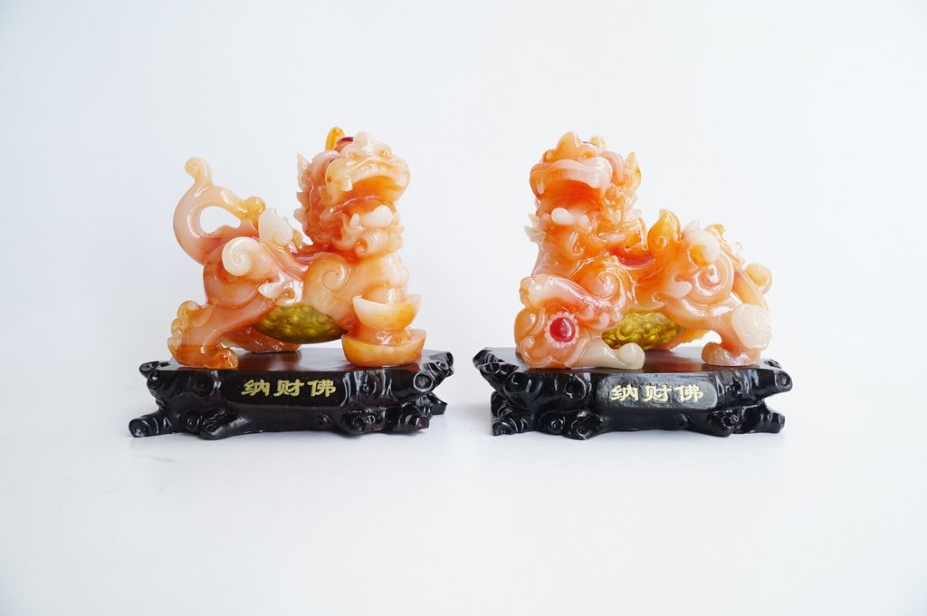 Tượng tỳ hưu phong thủy bụng trứng vàng tài lộc trấn trạch - Cam 17cm