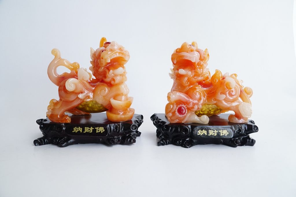 Tượng tỳ hưu phong thủy bụng trứng vàng tài lộc trấn trạch - Cam 17cm