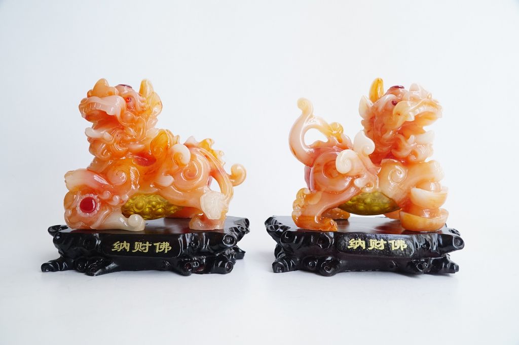 Tượng tỳ hưu phong thủy bụng trứng vàng tài lộc trấn trạch - Cam 17cm