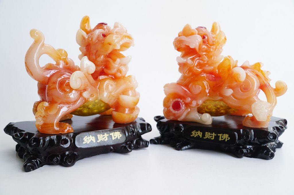 Tượng tỳ hưu phong thủy bụng trứng vàng tài lộc trấn trạch - Cam 17cm