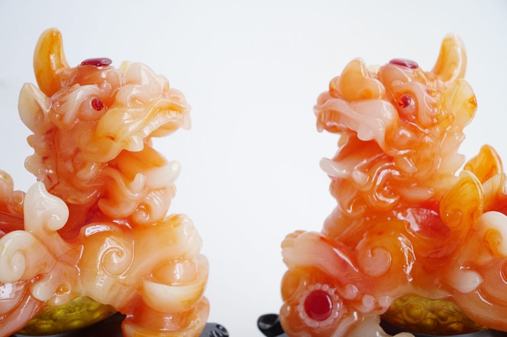 Tượng tỳ hưu phong thủy bụng trứng vàng tài lộc trấn trạch - Cam 17cm