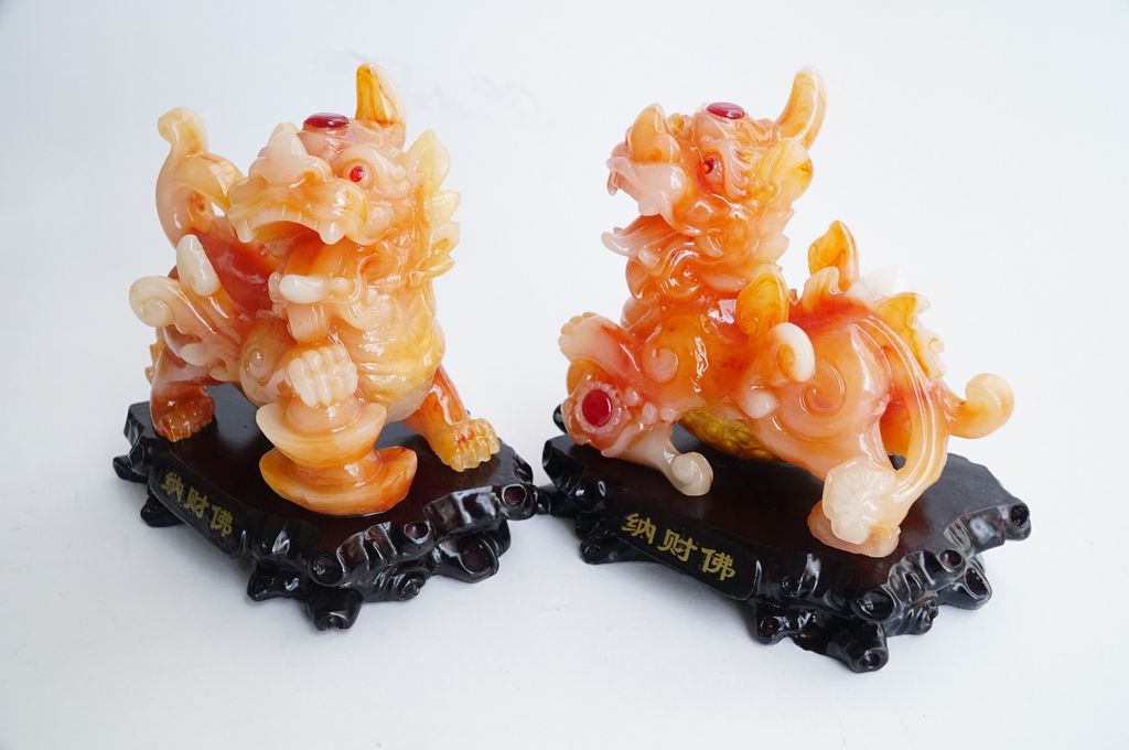 Tượng tỳ hưu phong thủy bụng trứng vàng tài lộc trấn trạch - Cam 17cm