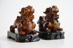 Cặp tượng Tỳ Hưu phong thủy vân gỗ tài lộc trấn trạch - Cao 10cm