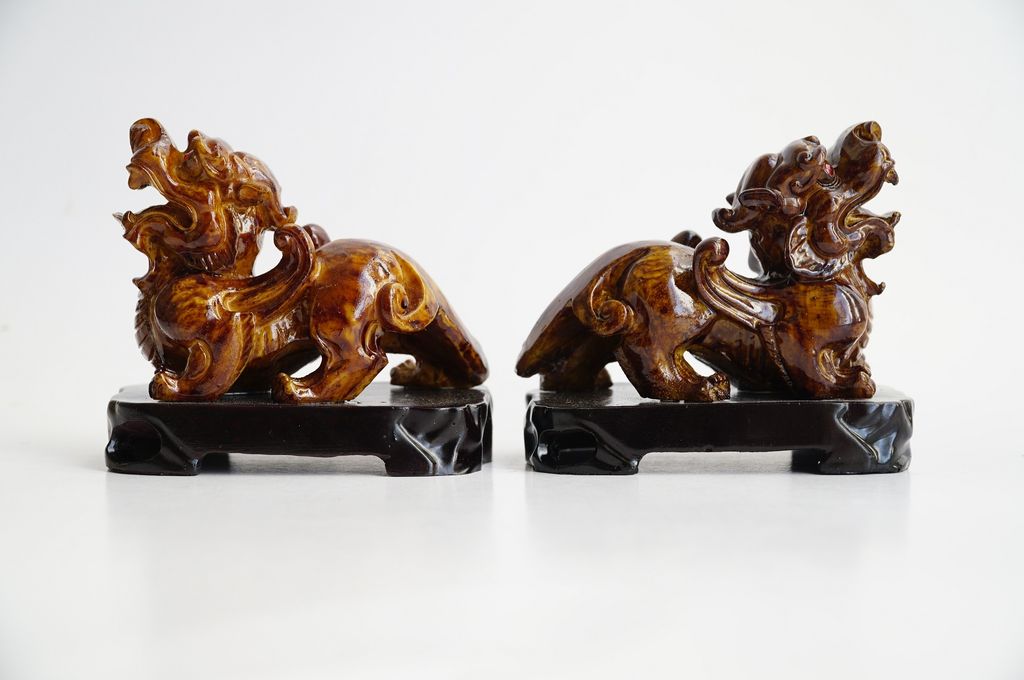 Cặp tượng Tỳ Hưu phong thủy vân gỗ tài lộc trấn trạch - Cao 10cm