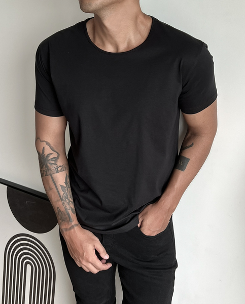  Essential Black Cotton T-Shirt 