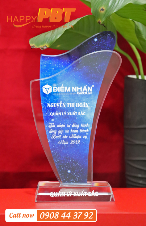 Kỷ Niệm Chương -  Điểm Nhấn Group