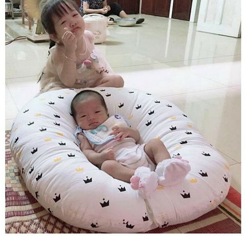 Gối chống trào ngược MonMon