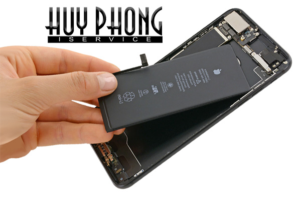 thay-pin-dien-thoai-iphone-8-5