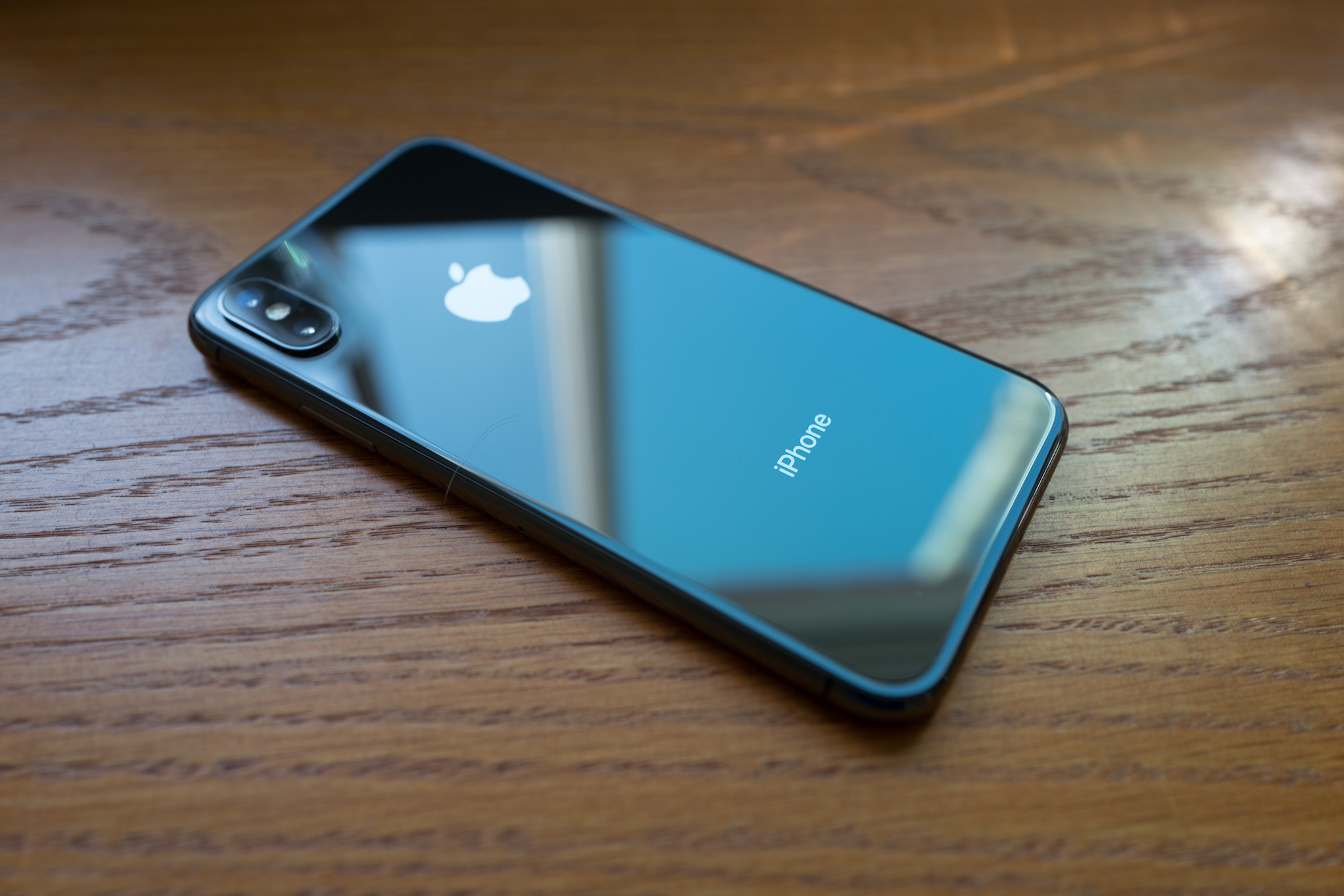 Khám phá iPhone X cũ được bán tại Huy Phong