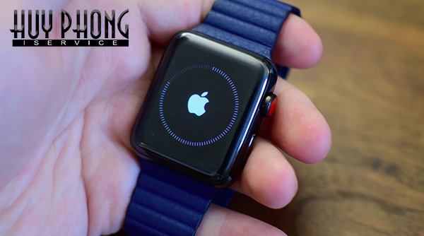 http://iservice.vn/Nhung-dieu-can-biet-truoc-va-sau-khi-mua-dong-ho-Apple-Watch-2