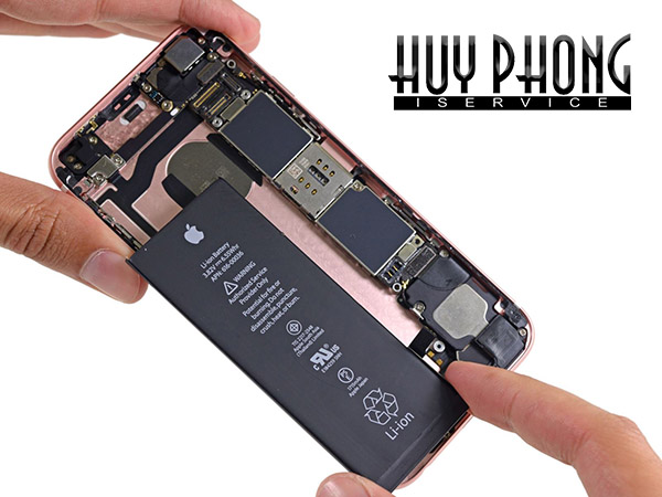 thay-pin-dien-thoai-iphone-8-3