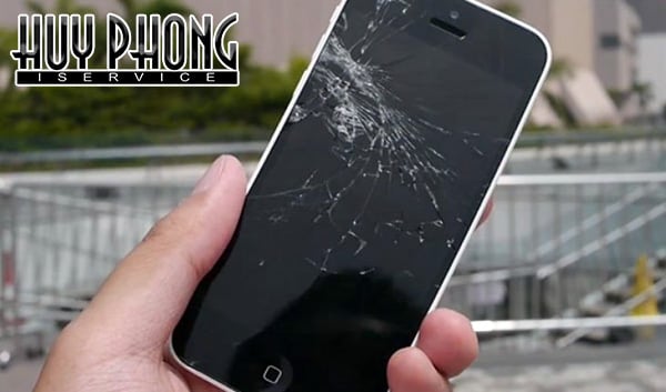 dau-la-trum-thay-man-hinh-iphone-5-tai-tphcm-3
