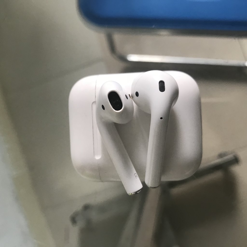 Đặc điểm cần tìm hiểu về tai nghe Airpods cũ