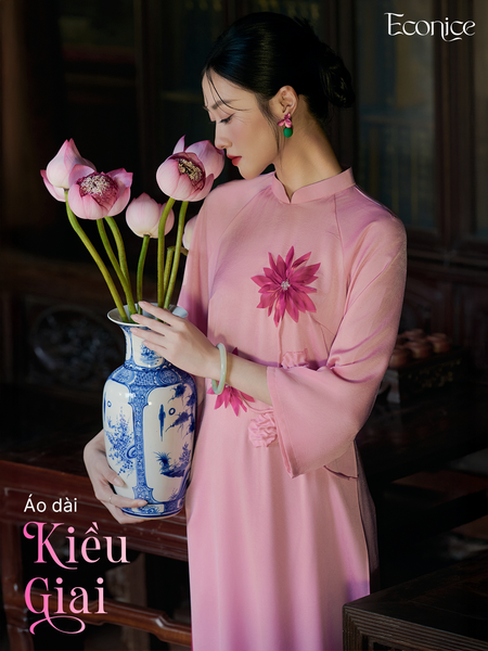 Set áo dài cách tân nữ đính kết Econice Kiều Giai