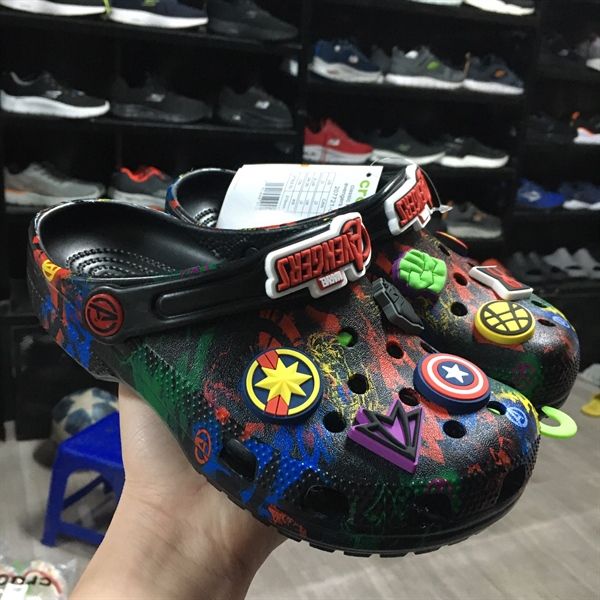 Giày sục Crocs trẻ em xuất dư - Họa tiết Avengers