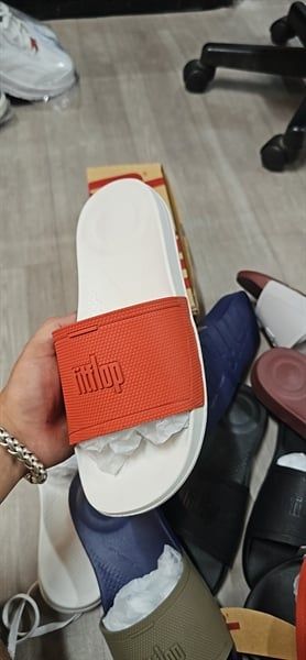 Dép cao su đúc Fitlop xuất dư- Đỏ đế trắng
