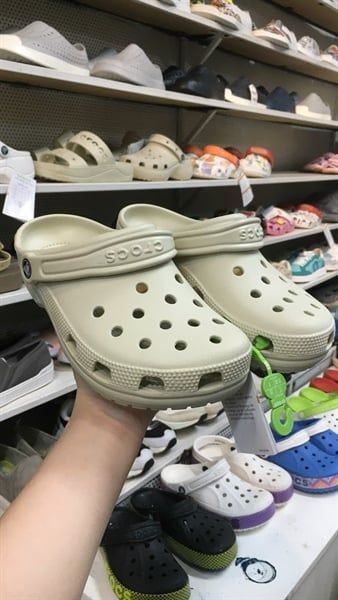 Giày sục Crocs nam nữ siêu nhẹ xuất dư - Nâu nhạt
