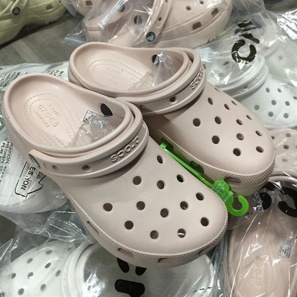 Giày sục Crocs xuất dư - Hồng nhạt
