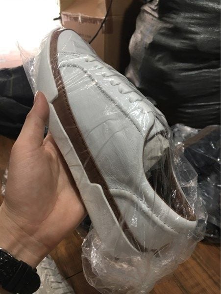 Giày massimo dutti trắng