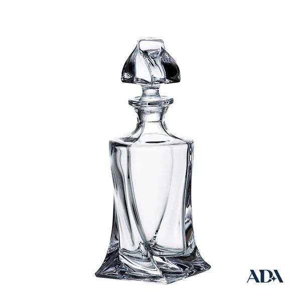  Bộ chai chén Whisky Quadro xoắn cao 
