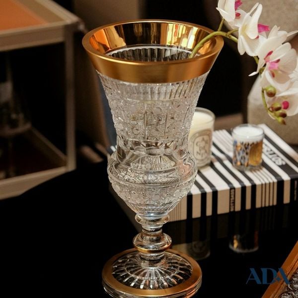 lọ hoa pha lê mạ vàng đến từ Czech