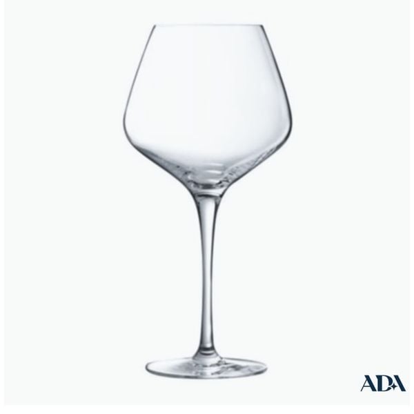 ly vang pha lê đến từ Pháp