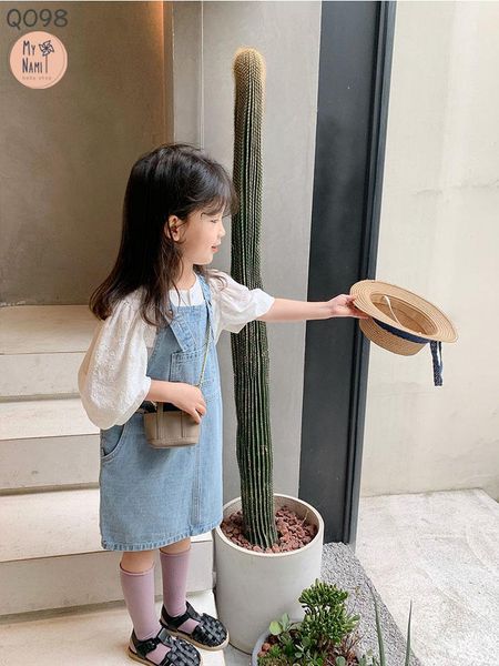  Q098 - KHÔNG KÈM ÁO 