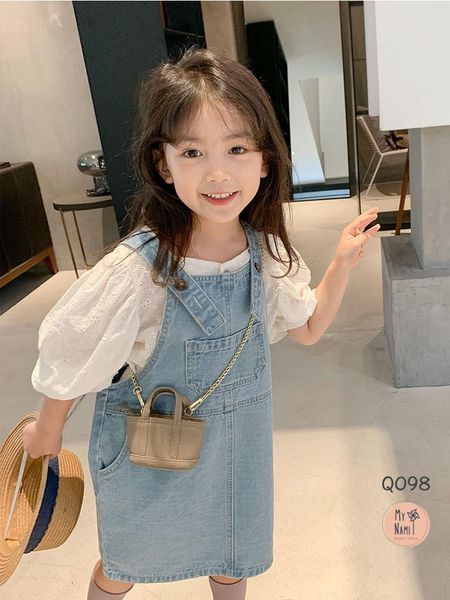  Q098 - KHÔNG KÈM ÁO 