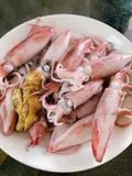  Mực ống nháy nguyên con - Khay 500g 