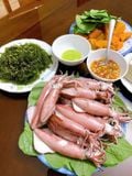  Mực ống nháy nguyên con - Khay 500g 