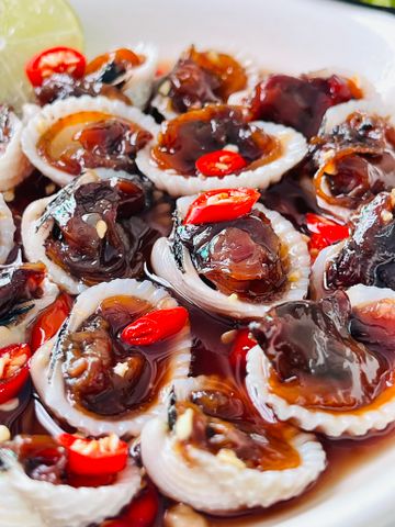  SÒ HUYẾT CỒ NGÂM MẮM TỎI (600gram/hủ) 