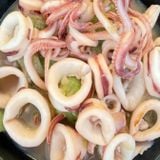  Mực ống nháy nguyên con - Khay 500g 