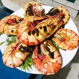  Tôm sú mẹ khổng lồ 6 con/kg 