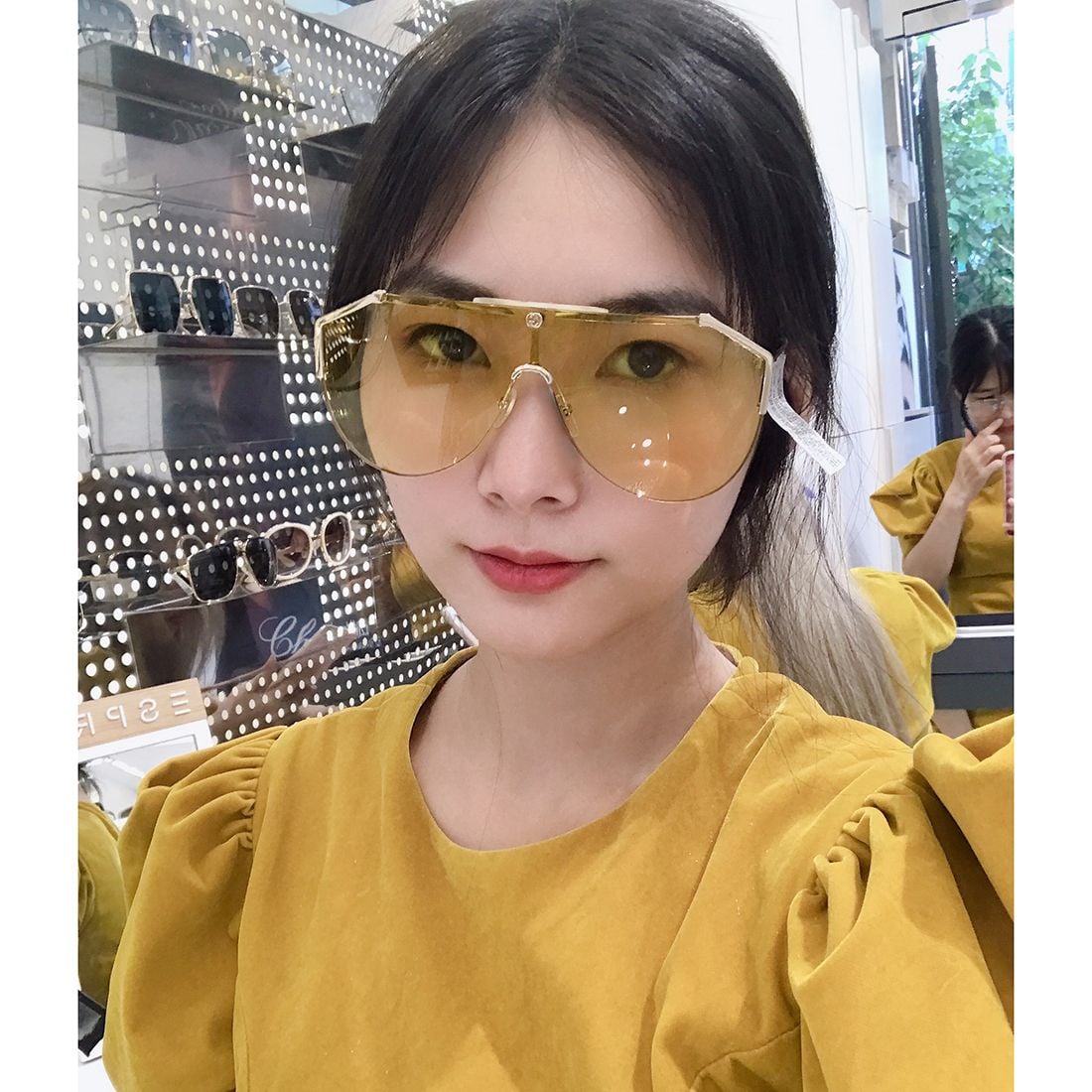 Kính mát GUCCI GG0584S 004 Vàng Gucci Eyewear | Giảm 20  display picture 1