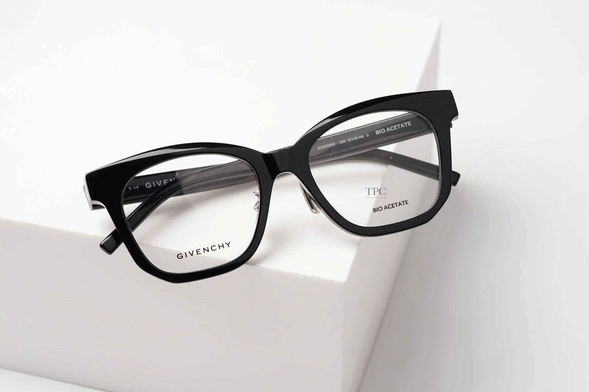  Gọng kính Givenchy GV50069F 001 